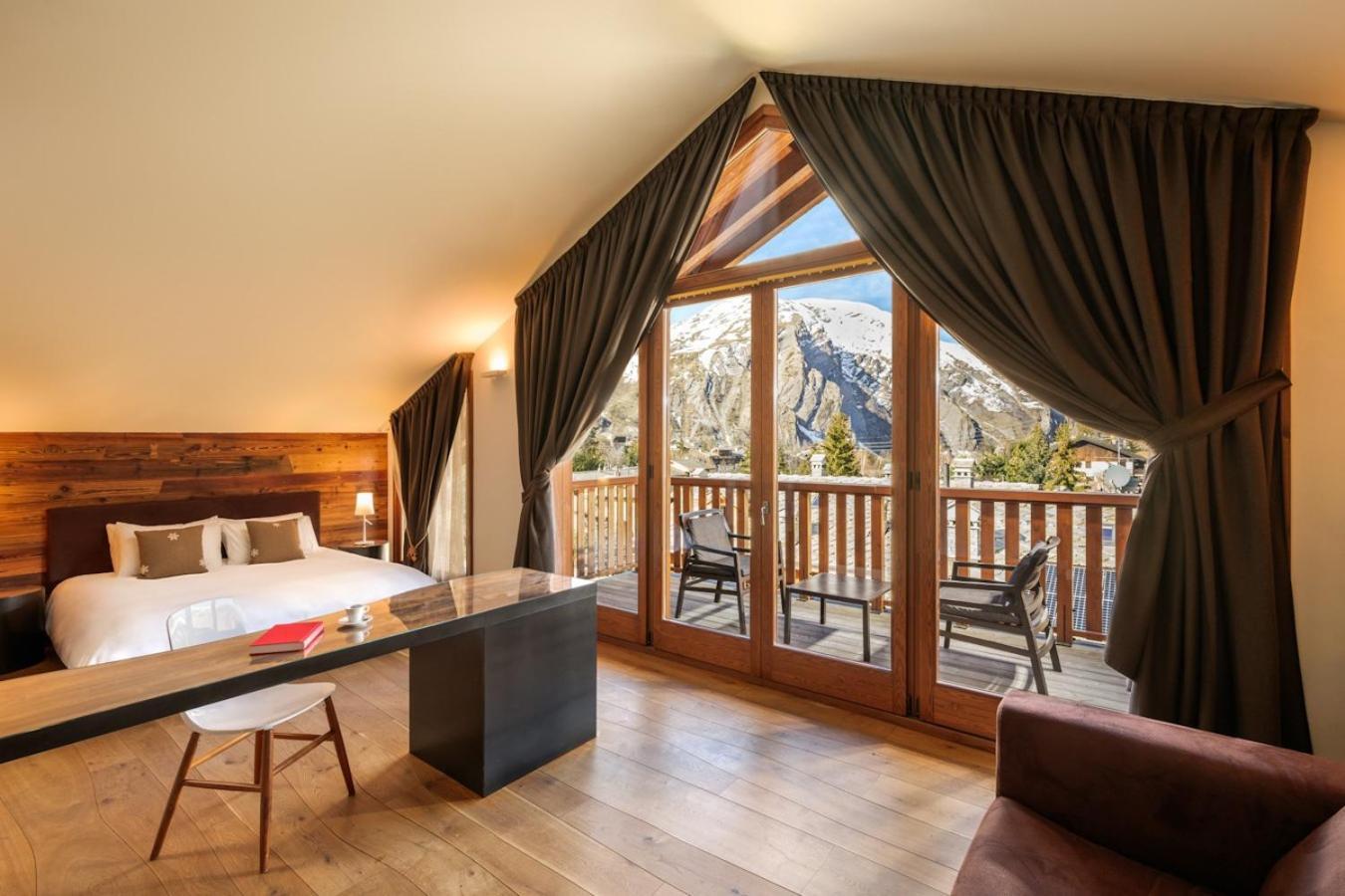 Montana Lodge & Spa, By R Collection Hotels La Thuile Bagian luar foto