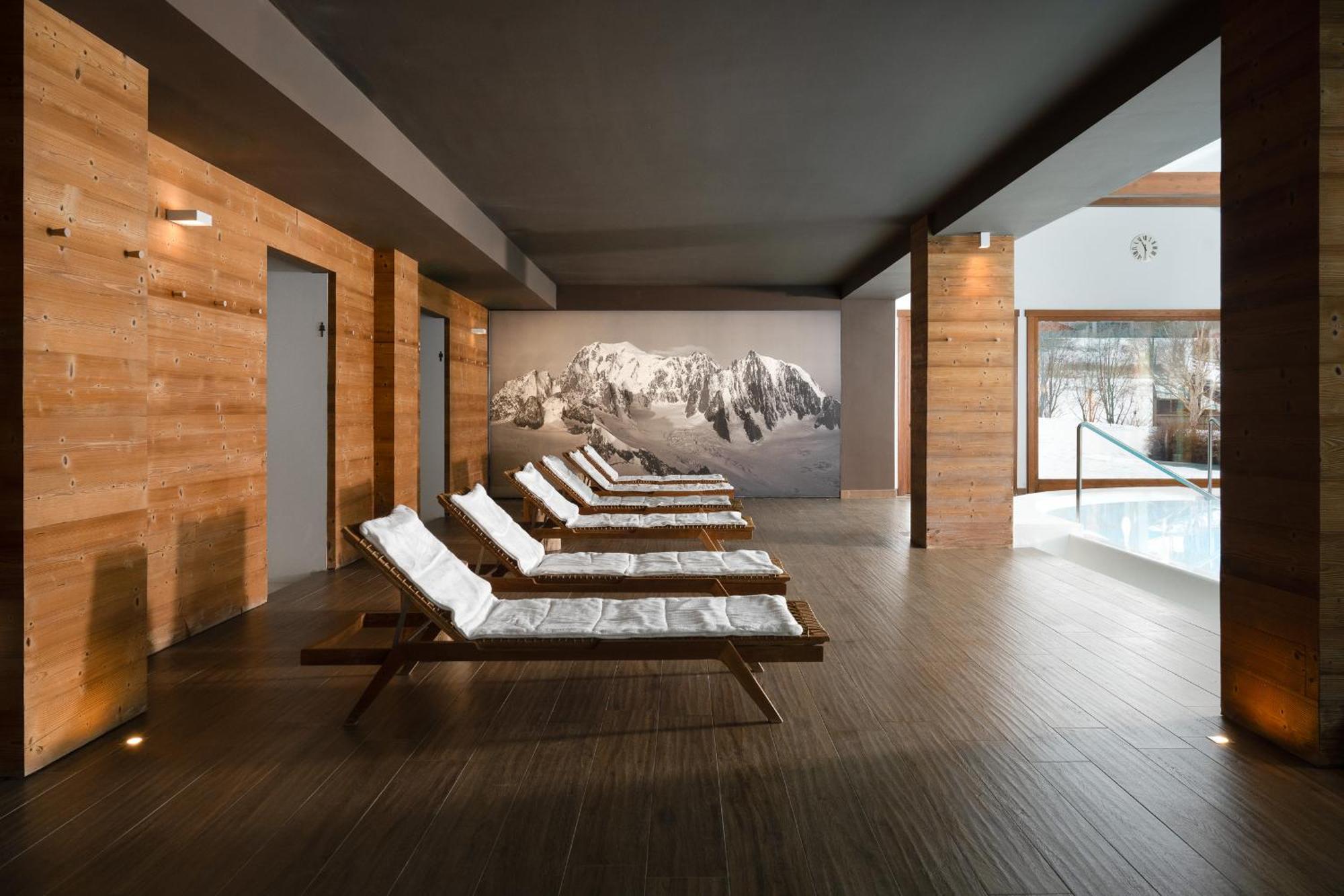 Montana Lodge & Spa, By R Collection Hotels La Thuile Bagian luar foto