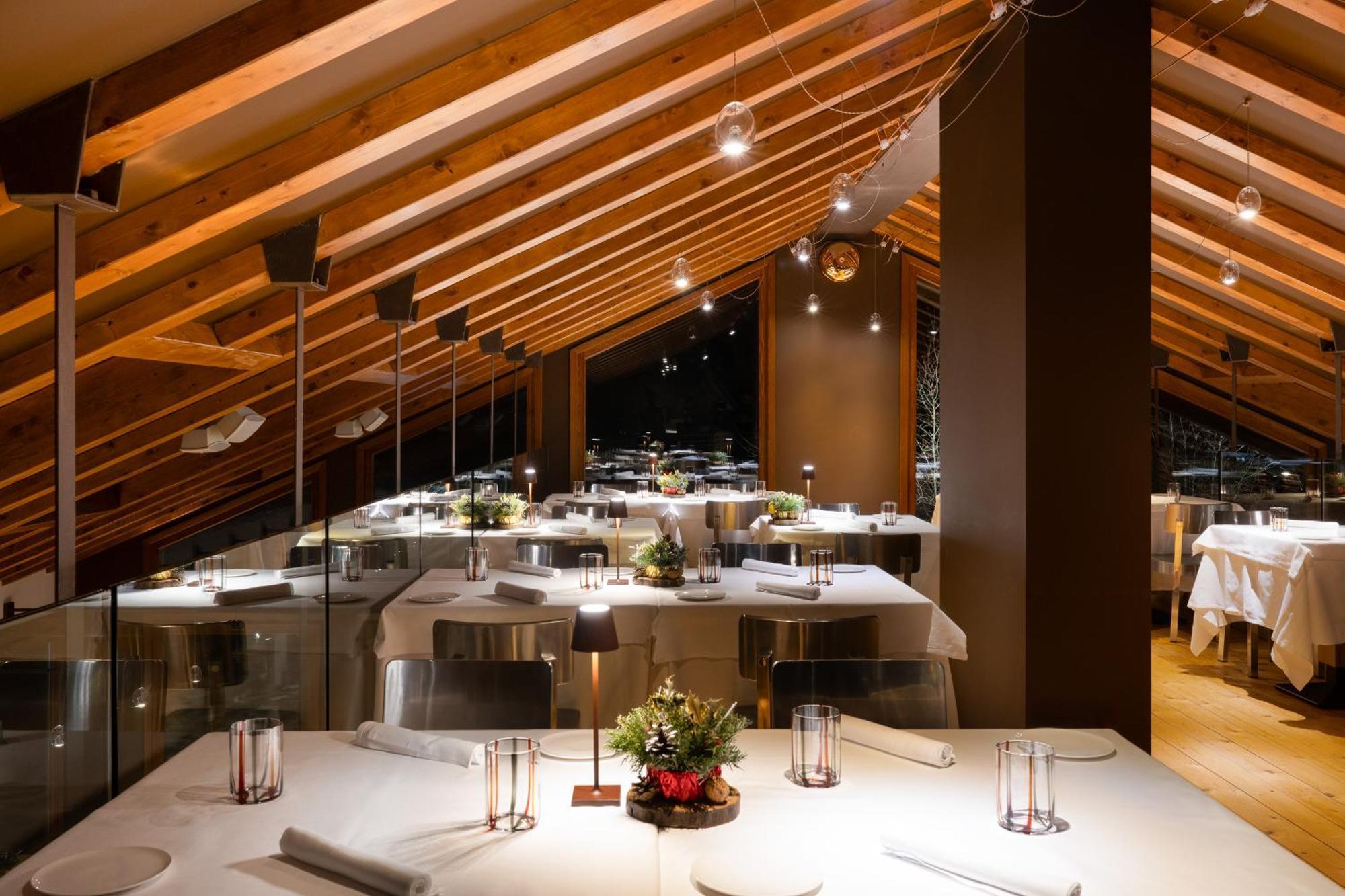 Montana Lodge & Spa, By R Collection Hotels La Thuile Bagian luar foto